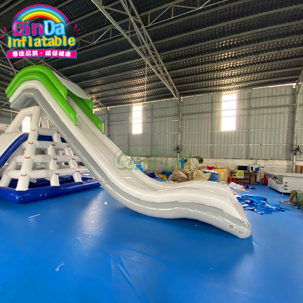 4m height inflatable dock slide floating inflatable yacht slide for ocean games