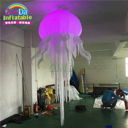 Outdoor Decorative Giant Customized colorful inflatable jellyfish for Advertising