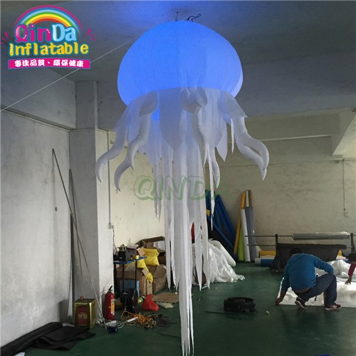 Outdoor Decorative Giant Customized colorful inflatable jellyfish for Advertising